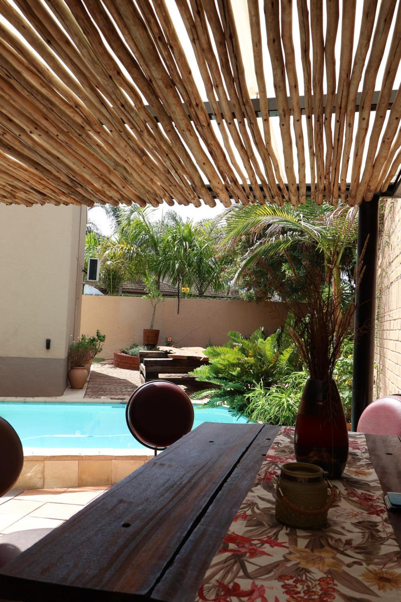 The Leopard Tree Bed and Breakfast Πολοκουάνε Εξωτερικό φωτογραφία