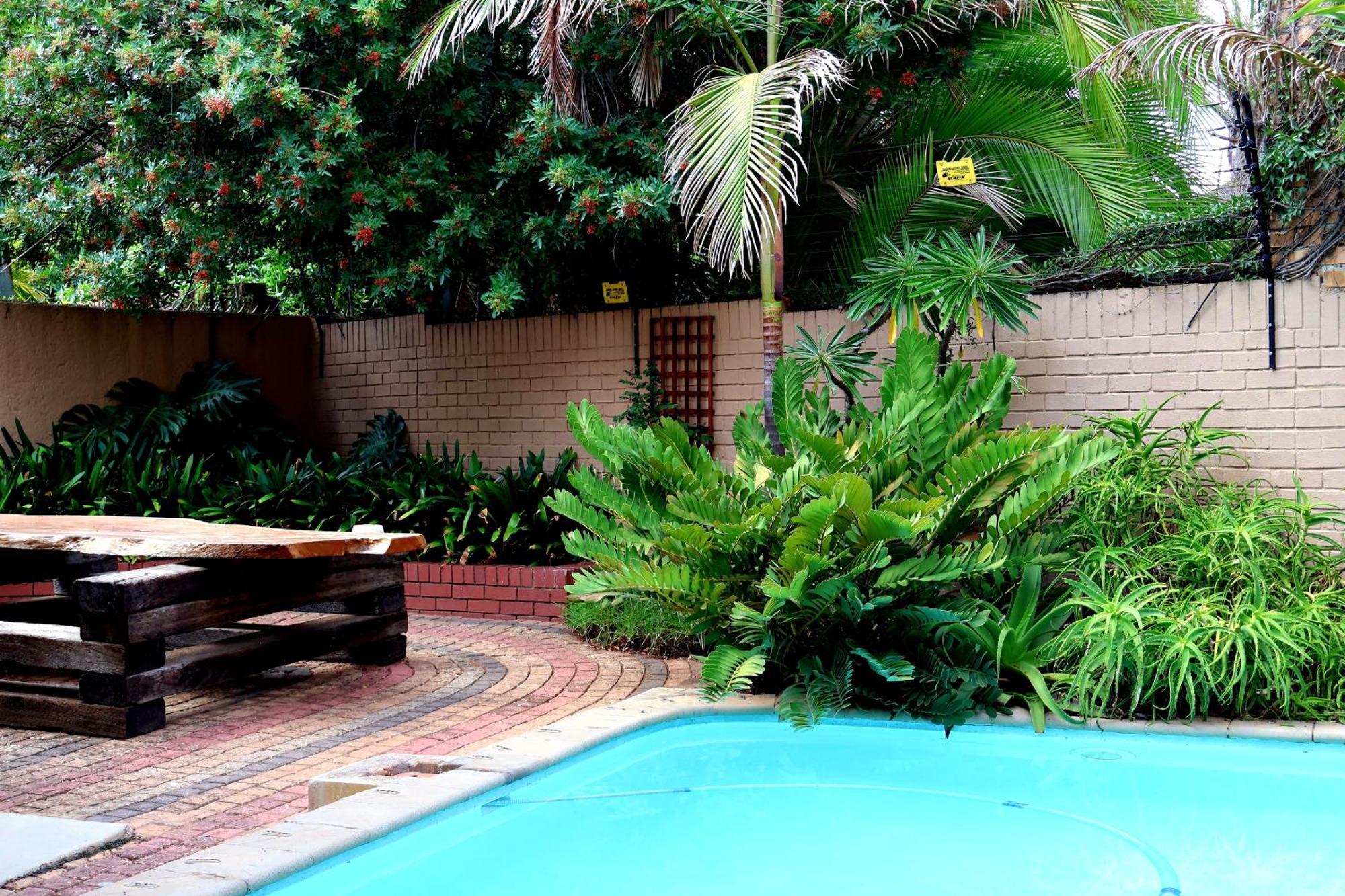 The Leopard Tree Bed and Breakfast Πολοκουάνε Εξωτερικό φωτογραφία