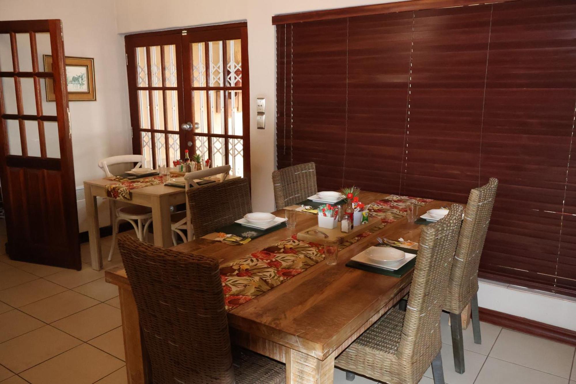 The Leopard Tree Bed and Breakfast Πολοκουάνε Εξωτερικό φωτογραφία