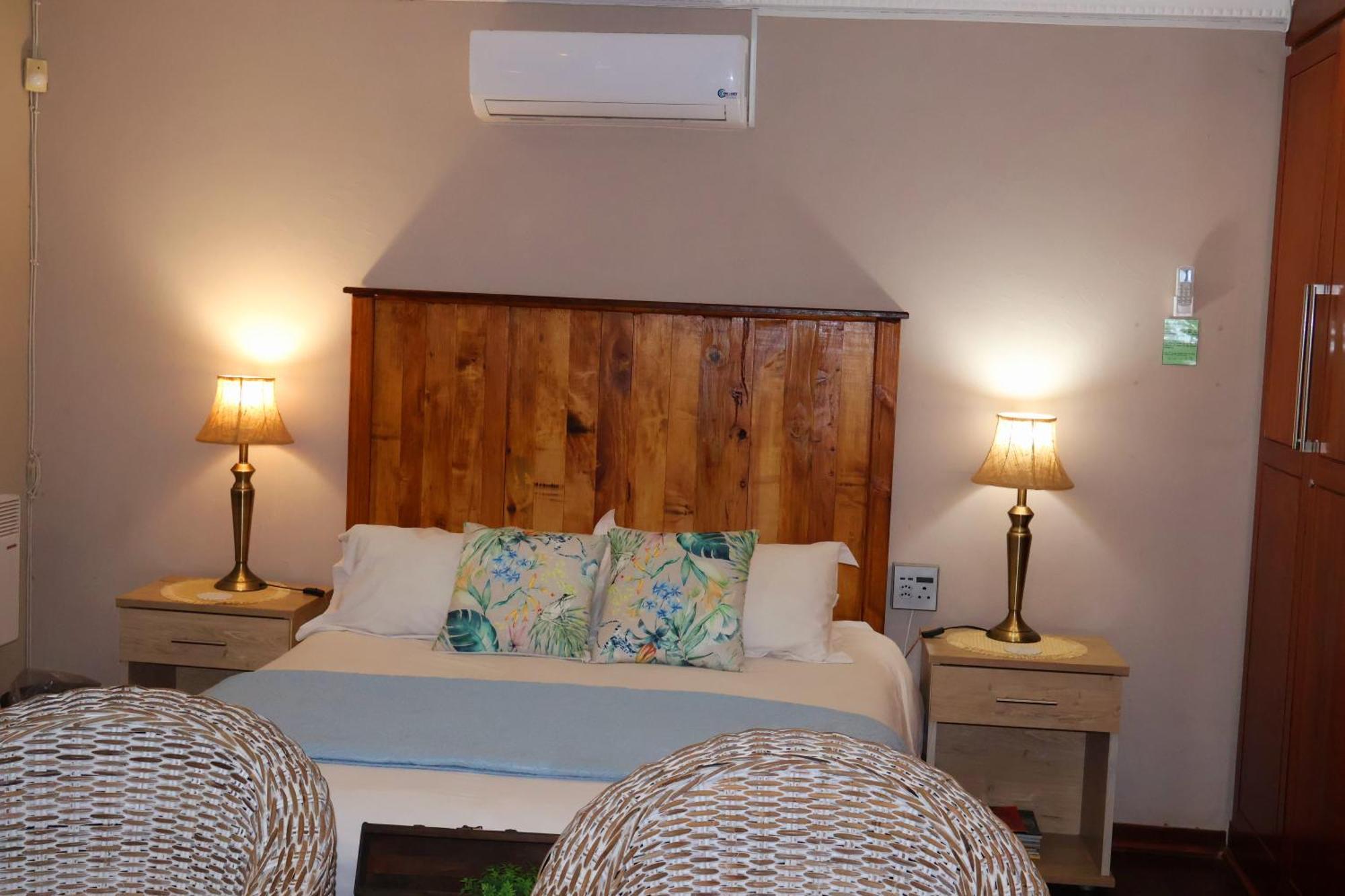 The Leopard Tree Bed and Breakfast Πολοκουάνε Εξωτερικό φωτογραφία