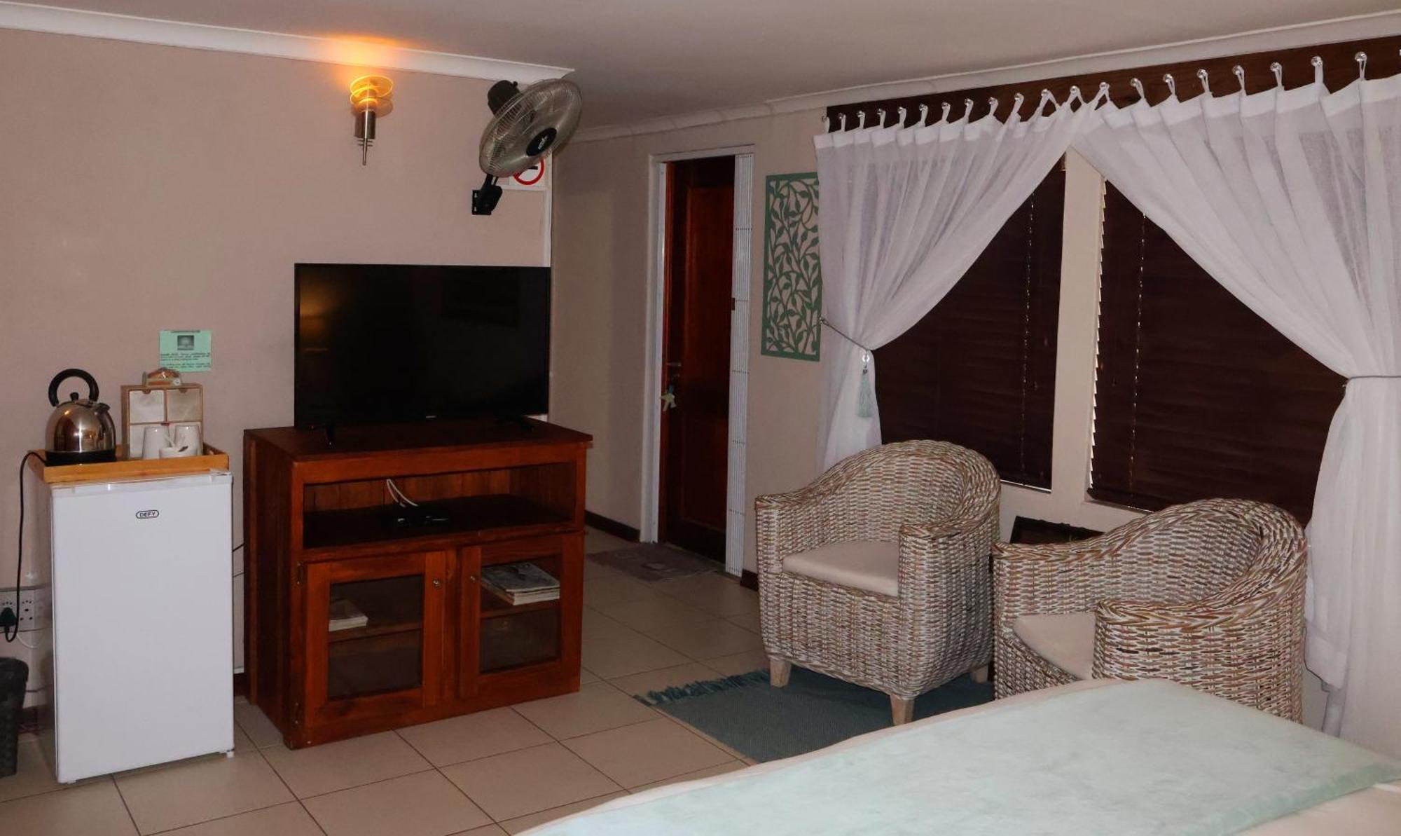 The Leopard Tree Bed and Breakfast Πολοκουάνε Εξωτερικό φωτογραφία