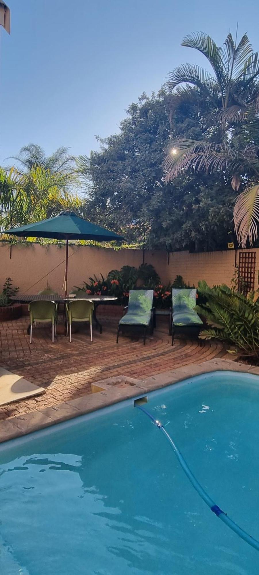 The Leopard Tree Bed and Breakfast Πολοκουάνε Εξωτερικό φωτογραφία